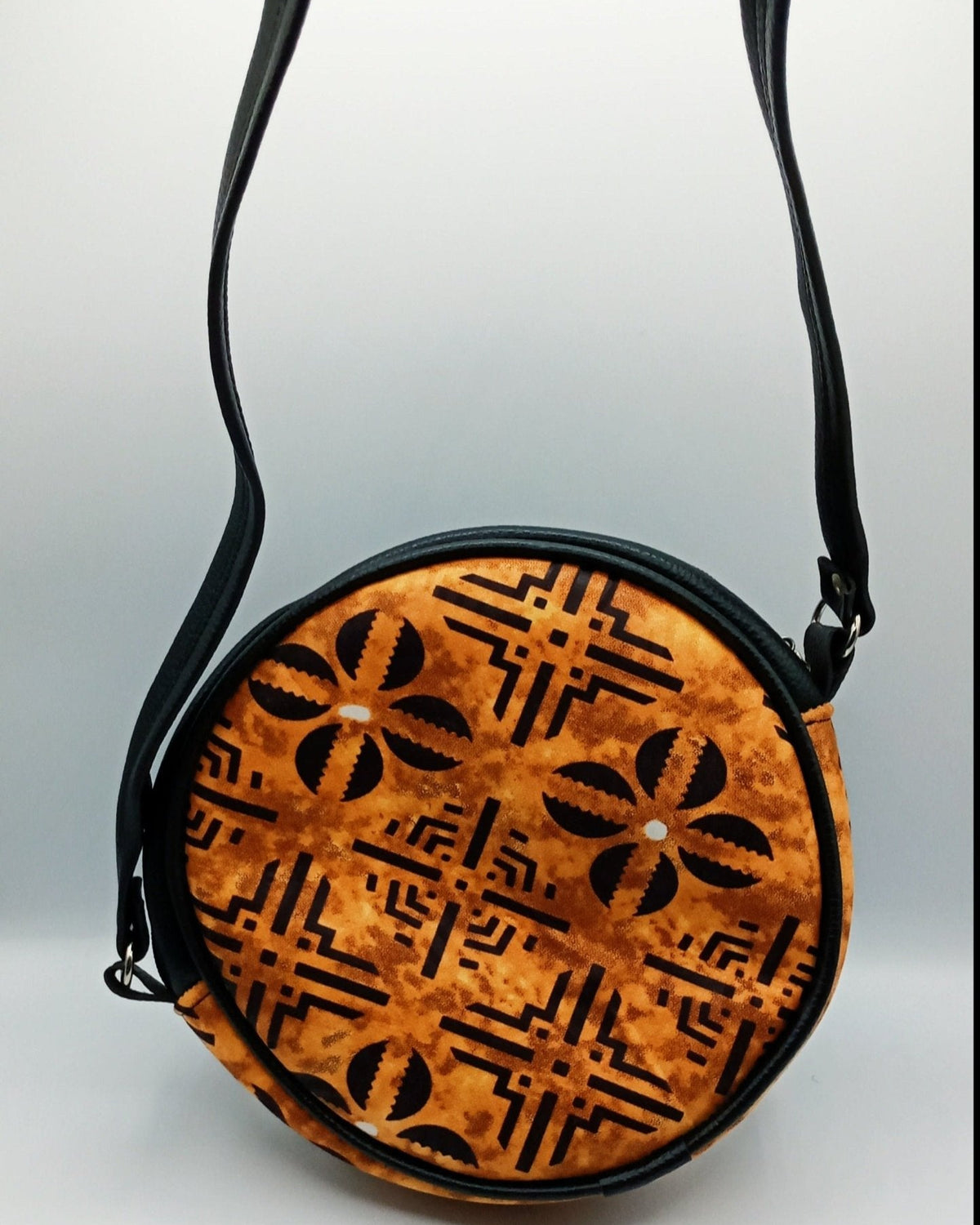 Circle Crossbody Bag - SisiMuj