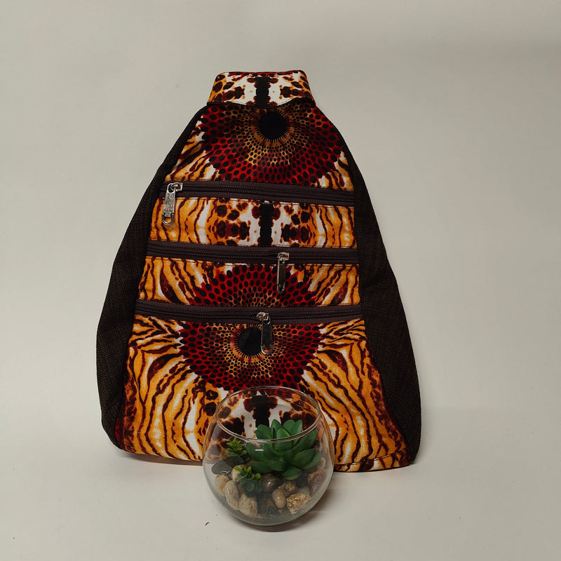 Sling bag with animal print pattern 