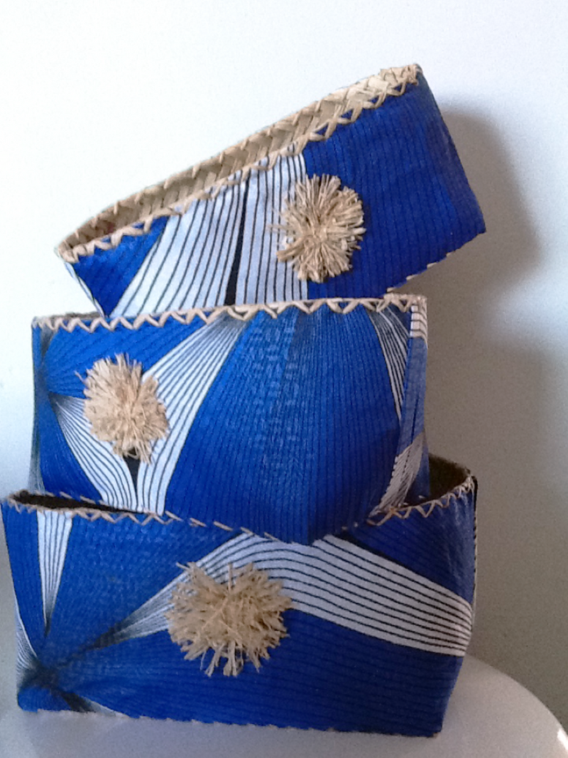 Blue Raffia baskets (Set of 3)