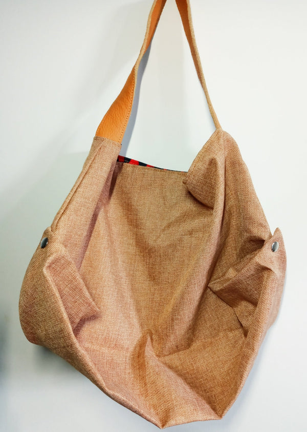 Vivi Signature Tote Bag - SisiMuj